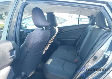 2016 Toyota Prius Three z USA, uszkodzony, nr VIN JTDKARFU7G3522248